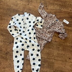 2 OLD NAVY Onezies